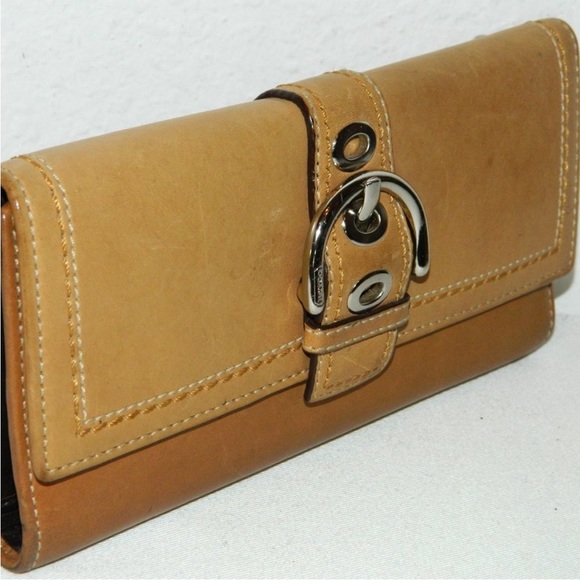 Coach Trifold Leather Buckle Wallet